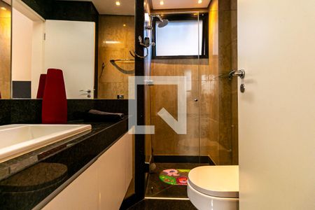 Apartamento à venda com 270m², 4 quartos e 4 vagas Apartamento à venda com 270m², 4 quartos e 4 vagasQuarto 02