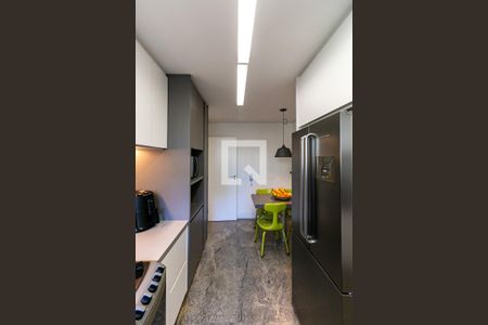 Apartamento à venda com 270m², 4 quartos e 4 vagas Apartamento à venda com 270m², 4 quartos e 4 vagasCozinha
