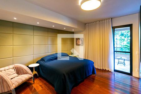 Apartamento à venda com 270m², 4 quartos e 4 vagas Apartamento à venda com 270m², 4 quartos e 4 vagasQuarto 03