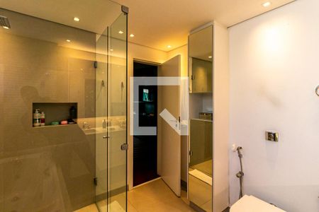 Apartamento à venda com 270m², 4 quartos e 4 vagas Apartamento à venda com 270m², 4 quartos e 4 vagasQuarto 03