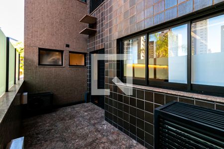 Apartamento à venda com 270m², 4 quartos e 4 vagas Apartamento à venda com 270m², 4 quartos e 4 vagasQuarto 01