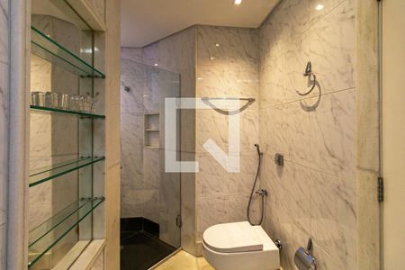 Apartamento à venda com 270m², 4 quartos e 4 vagas Apartamento à venda com 270m², 4 quartos e 4 vagasQuarto 02