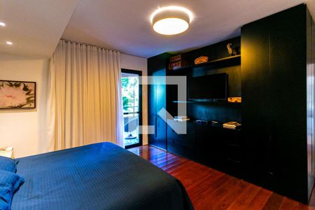 Apartamento à venda com 270m², 4 quartos e 4 vagas Apartamento à venda com 270m², 4 quartos e 4 vagasQuarto 03