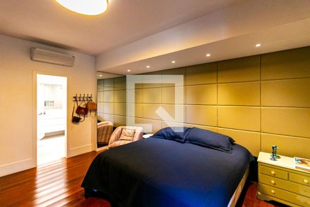 Apartamento à venda com 270m², 4 quartos e 4 vagas Apartamento à venda com 270m², 4 quartos e 4 vagasQuarto 03