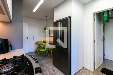 Apartamento à venda com 270m², 4 quartos e 4 vagas Apartamento à venda com 270m², 4 quartos e 4 vagasCozinha