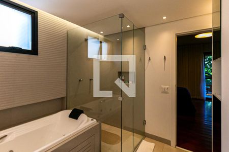 Apartamento à venda com 270m², 4 quartos e 4 vagas Apartamento à venda com 270m², 4 quartos e 4 vagasQuarto 03