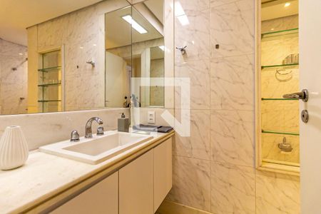 Apartamento à venda com 270m², 4 quartos e 4 vagas Apartamento à venda com 270m², 4 quartos e 4 vagasQuarto 02