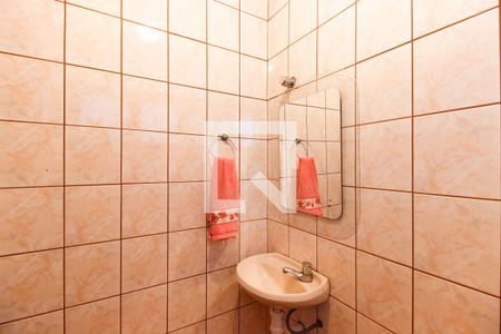 Casa à venda com 400m², 3 quartos e 8 vagas Casa à venda com 400m², 3 quartos e 8 vagasBanheiro da Churrasqueira