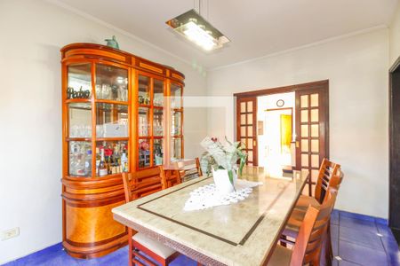 Casa à venda com 400m², 3 quartos e 8 vagas Casa à venda com 400m², 3 quartos e 8 vagasSala de Jantar