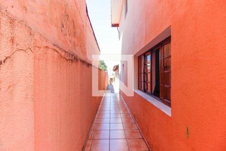 Casa à venda com 400m², 3 quartos e 8 vagas Casa à venda com 400m², 3 quartos e 8 vagasCorredor Externo