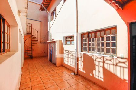 Casa à venda com 400m², 3 quartos e 8 vagas Casa à venda com 400m², 3 quartos e 8 vagasQuintal Traseiro