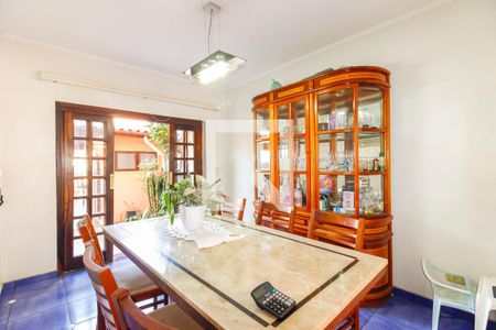 Casa à venda com 400m², 3 quartos e 8 vagas Casa à venda com 400m², 3 quartos e 8 vagasSala de Jantar