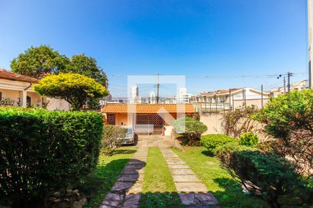 Casa à venda com 400m², 3 quartos e 8 vagas Casa à venda com 400m², 3 quartos e 8 vagasQuintal e Garagem