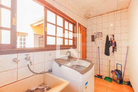 Casa à venda com 400m², 3 quartos e 8 vagas Casa à venda com 400m², 3 quartos e 8 vagasÁrea de Serviço