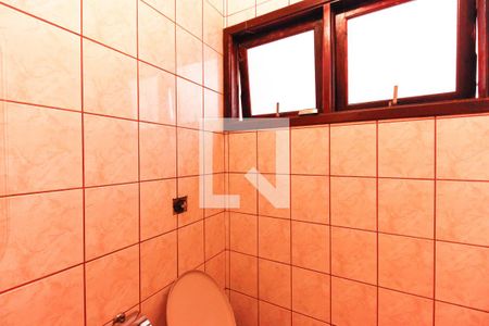 Casa à venda com 400m², 3 quartos e 8 vagas Casa à venda com 400m², 3 quartos e 8 vagasBanheiro da Churrasqueira