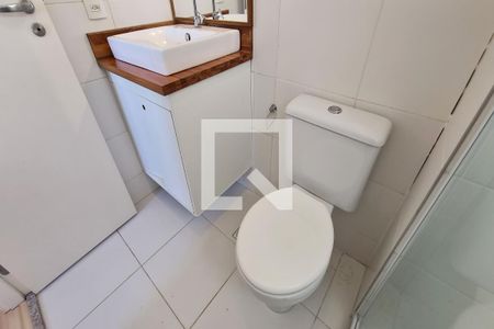 Apartamento à venda com 77m², 2 quartos e 1 vaga Apartamento à venda com 77m², 2 quartos e 1 vagaBanheiro da Suíte