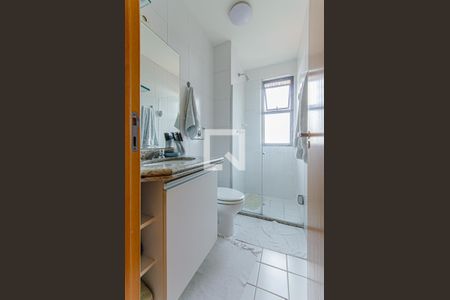 Apartamento à venda com 92m², 4 quartos e 2 vagasBanheiro Quarto 3