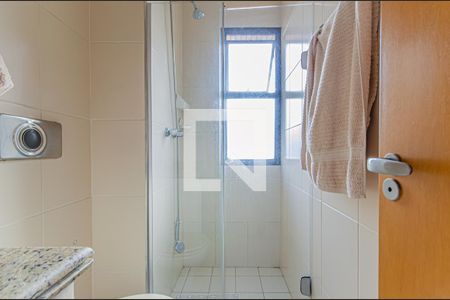 Apartamento à venda com 92m², 4 quartos e 2 vagasBanheiro 