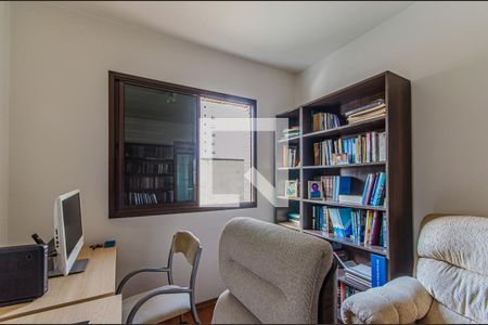 Apartamento à venda com 92m², 4 quartos e 2 vagasQuarto 2