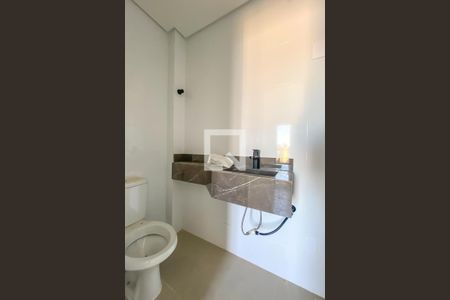 Apartamento à venda com 118m², 2 quartos e 2 vagas Apartamento à venda com 118m², 2 quartos e 2 vagasBanheiro da Suíte