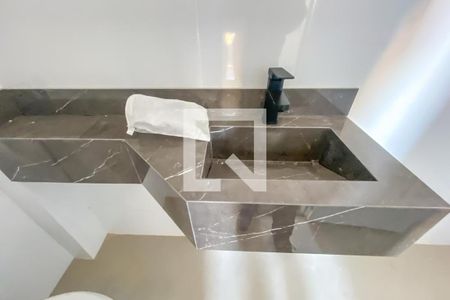 Apartamento à venda com 118m², 2 quartos e 2 vagas Apartamento à venda com 118m², 2 quartos e 2 vagasBanheiro da Suíte