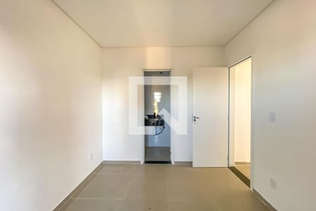 Apartamento à venda com 118m², 2 quartos e 2 vagas Apartamento à venda com 118m², 2 quartos e 2 vagasSuíte