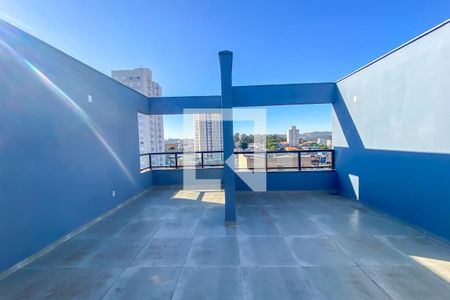 Apartamento à venda com 118m², 2 quartos e 2 vagas Apartamento à venda com 118m², 2 quartos e 2 vagasCobertura