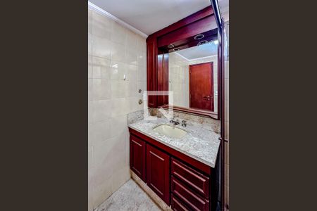 Apartamento para alugar com 356m², 3 quartos e 3 vagasBanheiro da Suíte 2