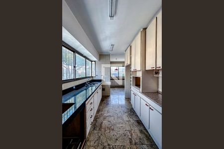 Apartamento para alugar com 356m², 3 quartos e 3 vagasCozinha