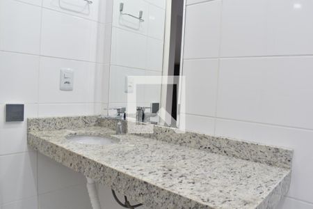 Banheiro Suíte 1 de apartamento para alugar com 2 quartos, 104m² em Portão, Curitiba