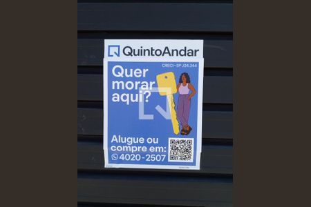 Casa à venda com 270m², 3 quartos e 4 vagas Casa à venda com 270m², 3 quartos e 4 vagasPlaquinha