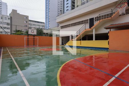 Apartamento para alugar com 240m², 5 quartos e 3 vagas Apartamento para alugar com 240m², 5 quartos e 3 vagasÁrea comum - Quadra esportiva