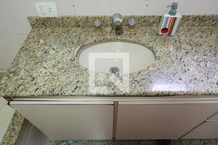 Apartamento para alugar com 240m², 5 quartos e 3 vagas Apartamento para alugar com 240m², 5 quartos e 3 vagasBanheiro da Suíte 1