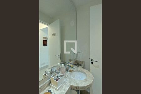 Apartamento para alugar com 189m², 3 quartos e 2 vagasLavabo