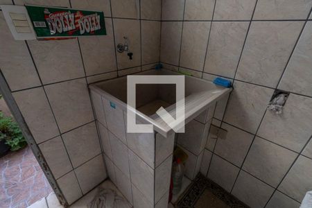 Casa à venda com 161m², 3 quartos e 6 vagas Casa à venda com 161m², 3 quartos e 6 vagasÁrea de Serviço