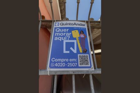 Casa à venda com 161m², 3 quartos e 6 vagas Casa à venda com 161m², 3 quartos e 6 vagasPlaca