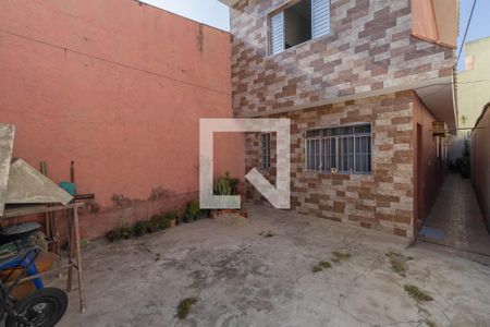 Casa à venda com 161m², 3 quartos e 6 vagas Casa à venda com 161m², 3 quartos e 6 vagasGaragem
