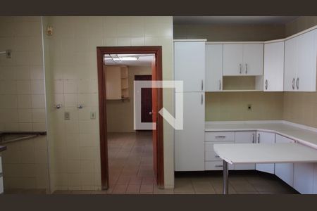 Apartamento à venda com 202m², 4 quartos e 2 vagasCozinha