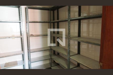 Apartamento à venda com 202m², 4 quartos e 2 vagasDispensa