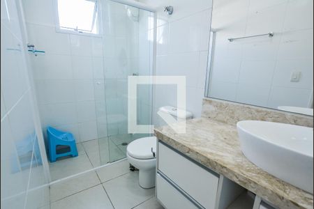 Casa de condomínio à venda com 157m², 3 quartos e 2 vagasBanheiro da Suíte