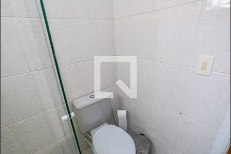 Casa de condomínio à venda com 157m², 3 quartos e 2 vagasBanheiro Social