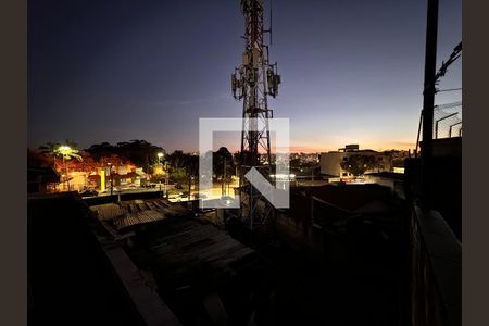 Casa à venda com 230m², 4 quartos e 3 vagas Casa à venda com 230m², 4 quartos e 3 vagasVista Varanda Suíte