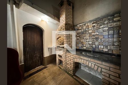 Casa à venda com 230m², 4 quartos e 3 vagas Casa à venda com 230m², 4 quartos e 3 vagasChurrasqueira