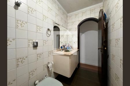 Casa à venda com 230m², 4 quartos e 3 vagas Casa à venda com 230m², 4 quartos e 3 vagasBanheiro