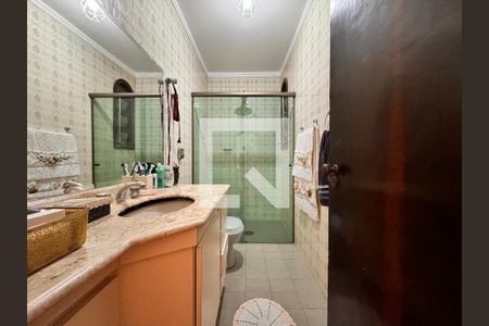 Casa à venda com 230m², 4 quartos e 3 vagas Casa à venda com 230m², 4 quartos e 3 vagasBanheiro da Suíte