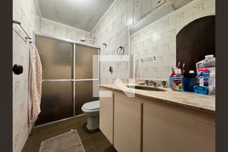 Casa à venda com 230m², 4 quartos e 3 vagas Casa à venda com 230m², 4 quartos e 3 vagasBanheiro