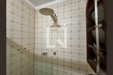 Casa à venda com 230m², 4 quartos e 3 vagas Casa à venda com 230m², 4 quartos e 3 vagasBanheiro da Suíte
