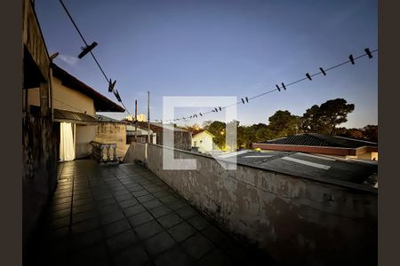 Casa à venda com 230m², 4 quartos e 3 vagas Casa à venda com 230m², 4 quartos e 3 vagasVaranda Suíte