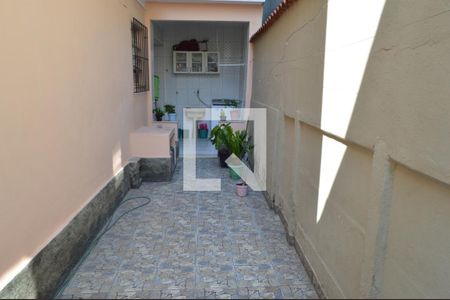 Casa à venda com 65m², 2 quartos e sem vagaQuintal