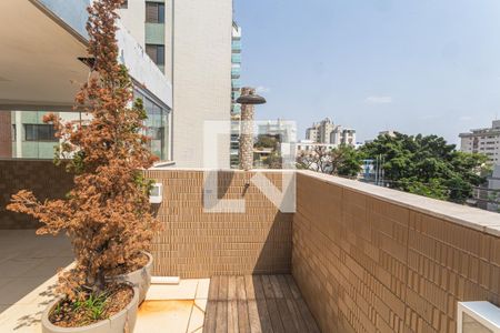 Apartamento à venda com 120m², 2 quartos e 2 vagas Apartamento à venda com 120m², 2 quartos e 2 vagasCobertura
